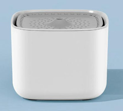 PureFlow מזרקת מים מעוצבת לחתולים וכלבים קטנים – דגם